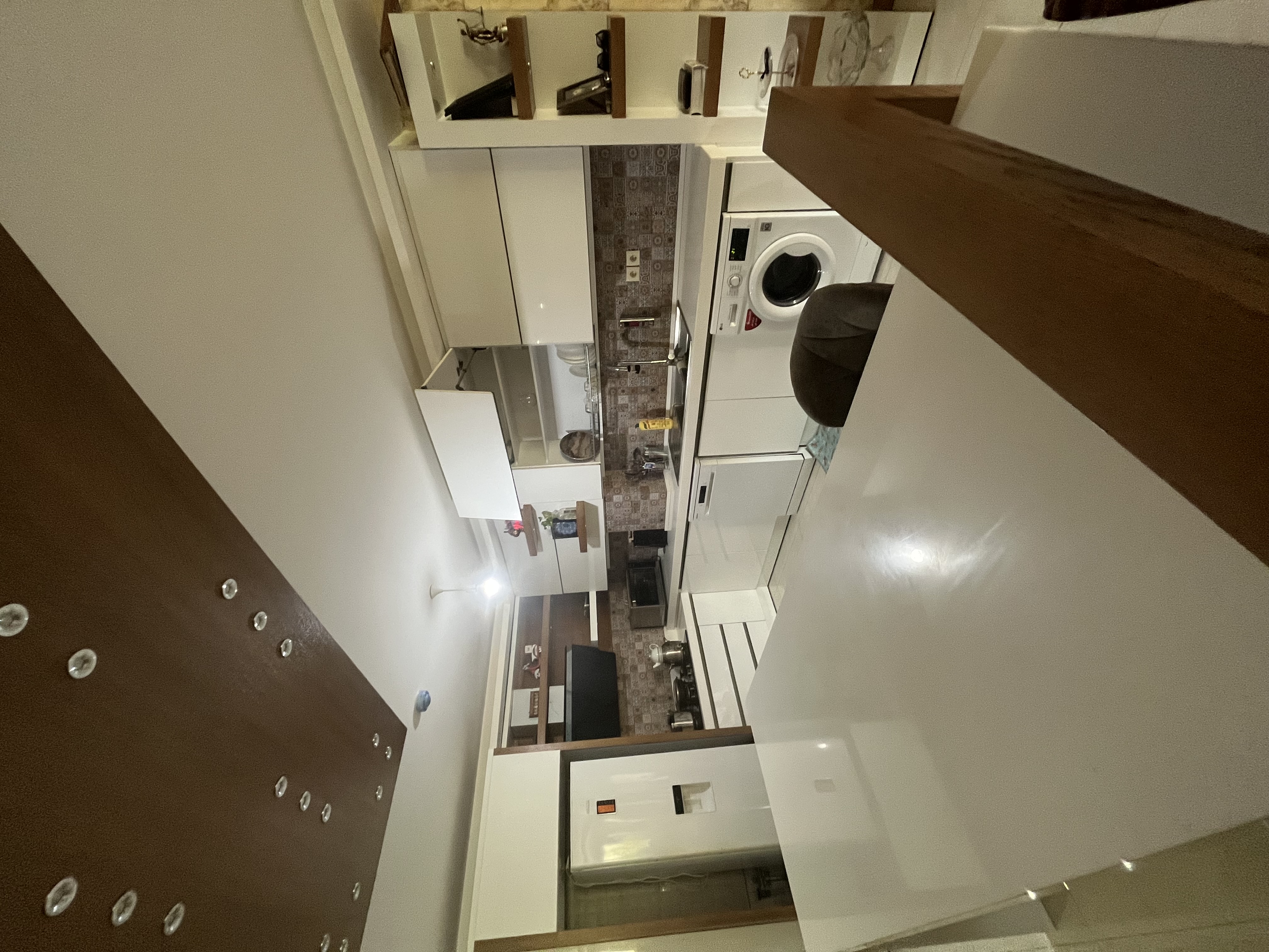 اپارتمان/2خوابه/بر پارک / تاپ لوکیشن جابر 